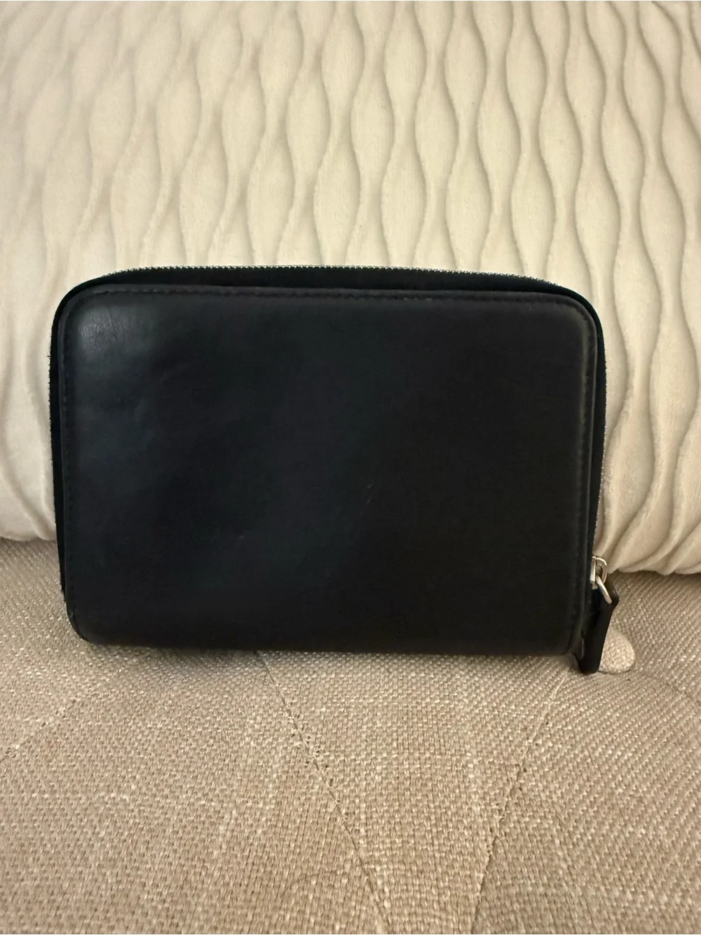 Vintage Classic Coach Black Leather Zip-Around Organizer Wallet